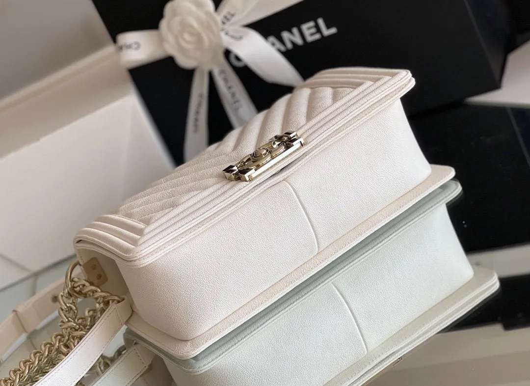CHLMedium Classic Flap Bag 25cm White For Women A67086