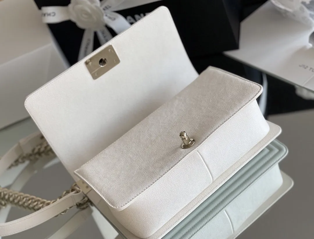 CHLMedium Classic Flap Bag 25cm White For Women A67086