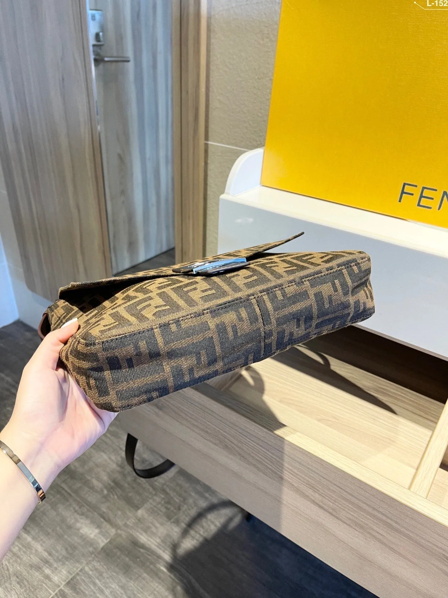 EN   Designer bags by Fendi 202