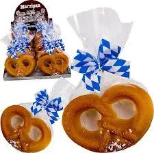 Funsch Marzipan Pretzel
