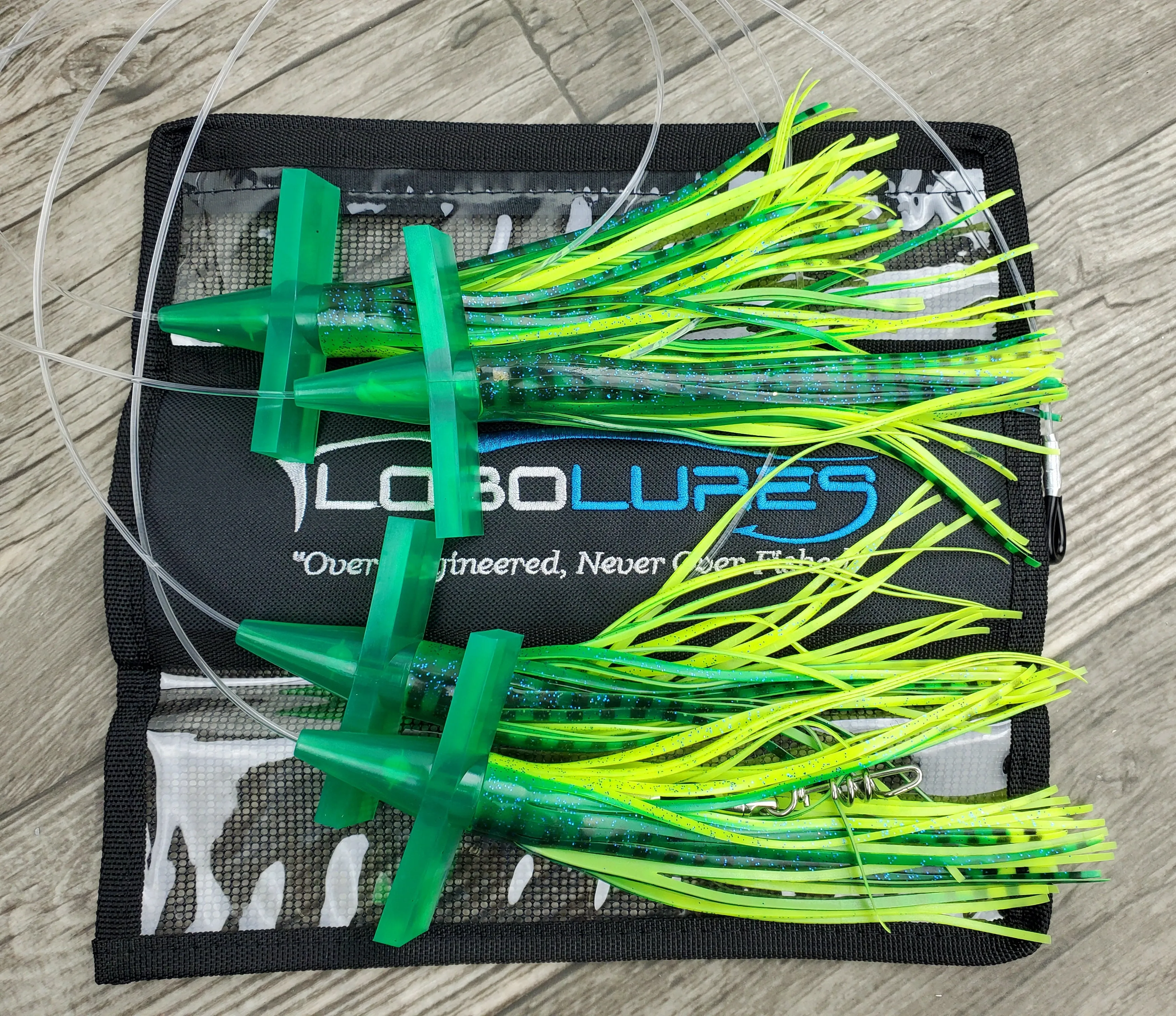Lobo Lures #402 9" Northeast Commotion Splash Prattling Tuna Teaser Bird Daisy Chain