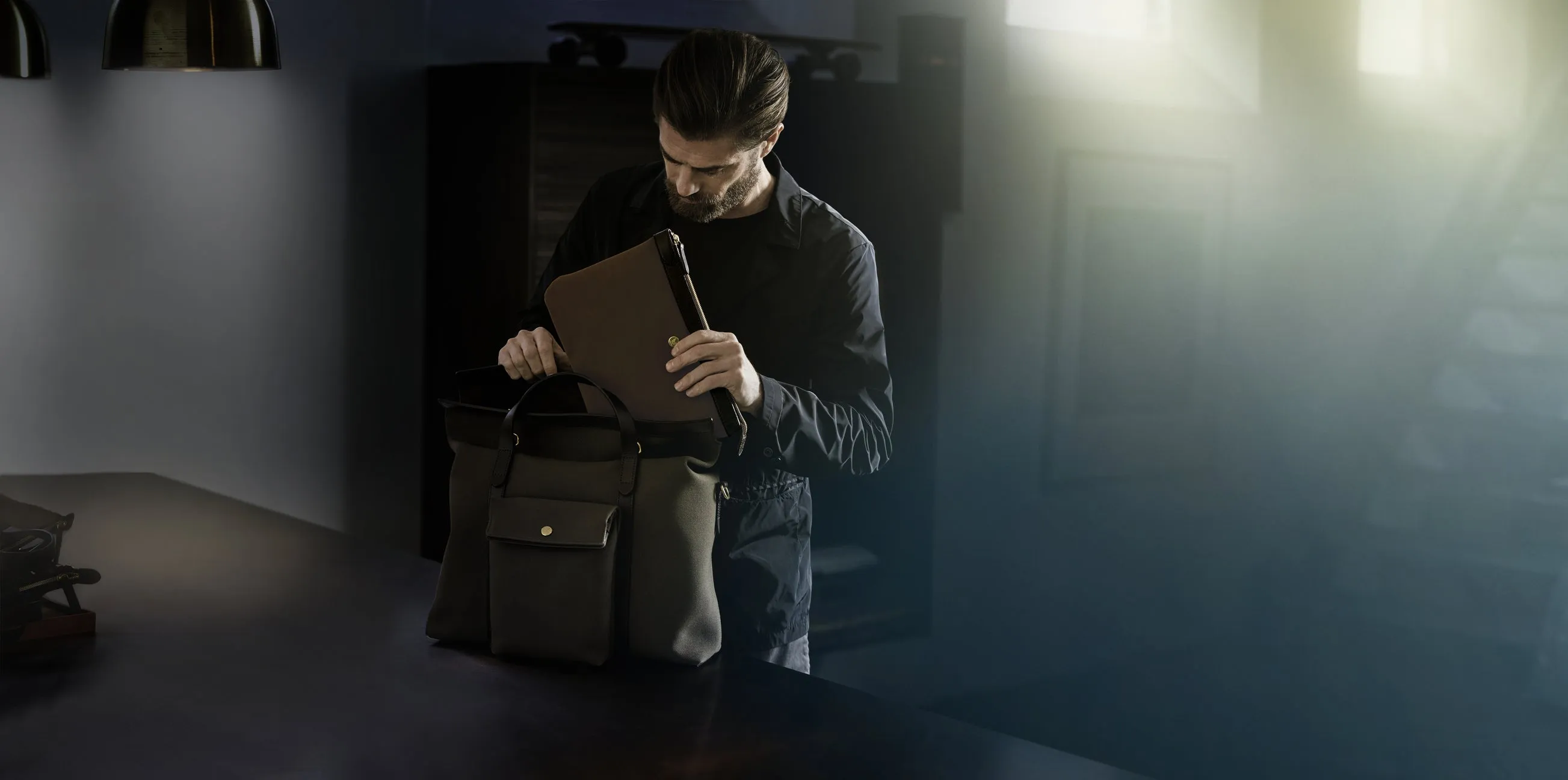Pouch Large, Leather - Tabac/Cuoio