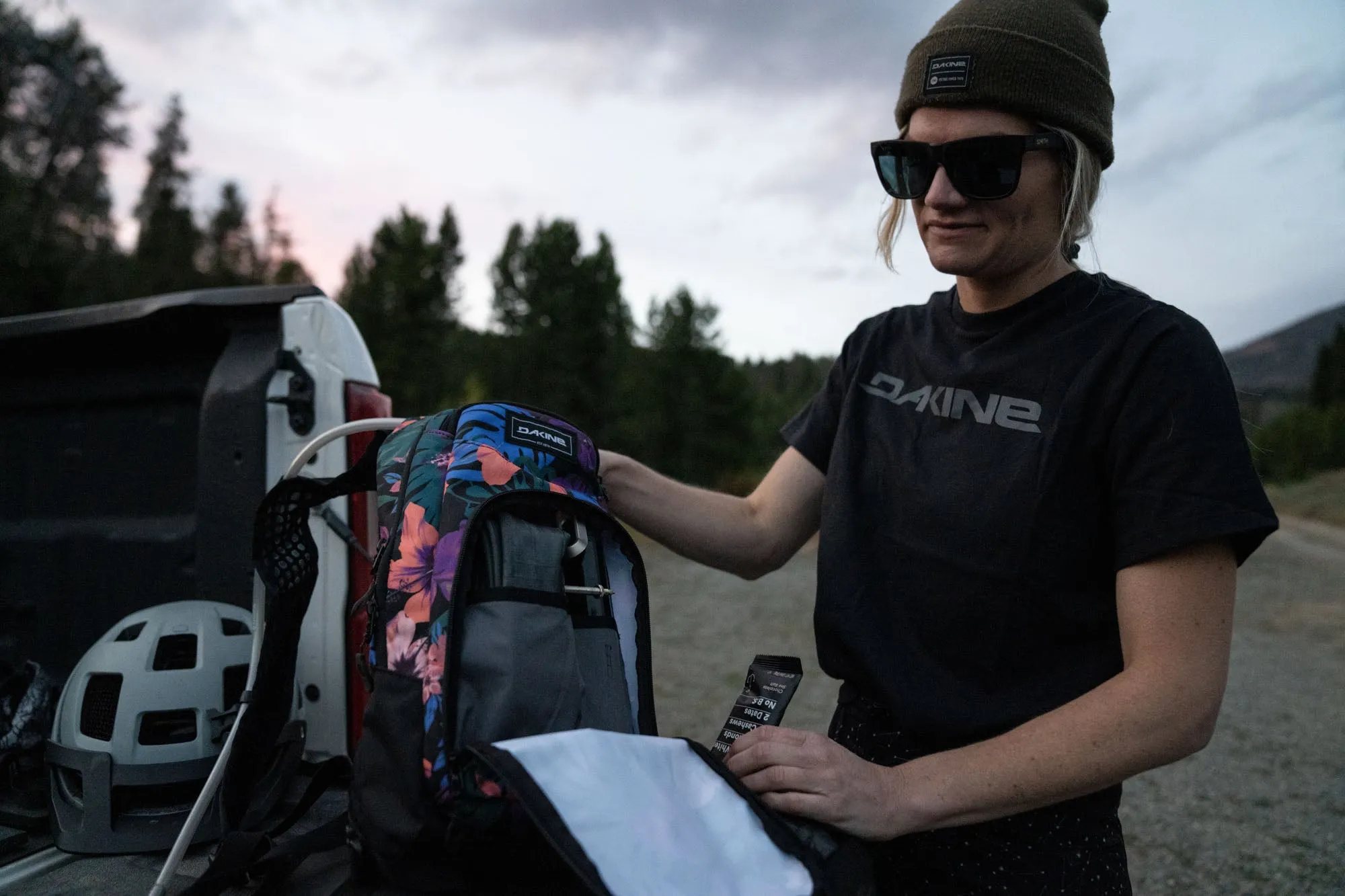 Session 8L Bike Hydration Backpack - Women's